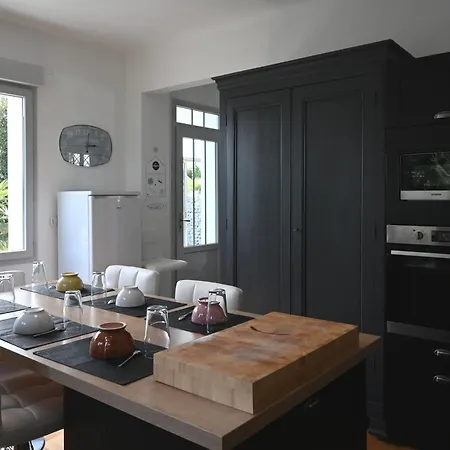 La Palmier - Piscine Avec Grand Jardin