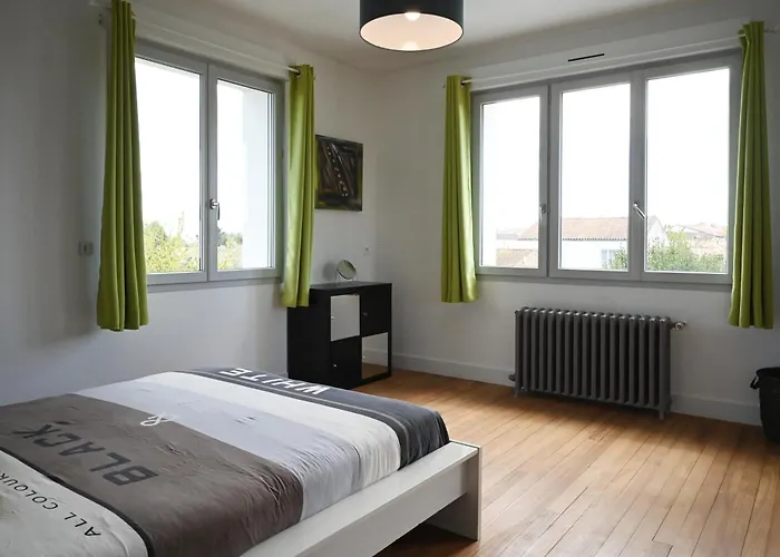 La Palmier - Piscine Avec Grand Jardin