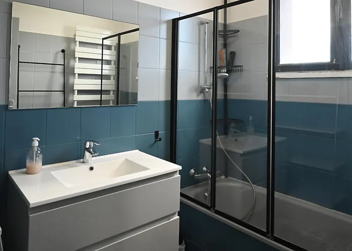 Semesterbostad La Palmier - Piscine Avec Grand Jardin